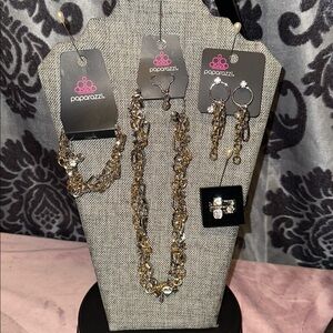 Paparazzi fashion fix 4 pc set